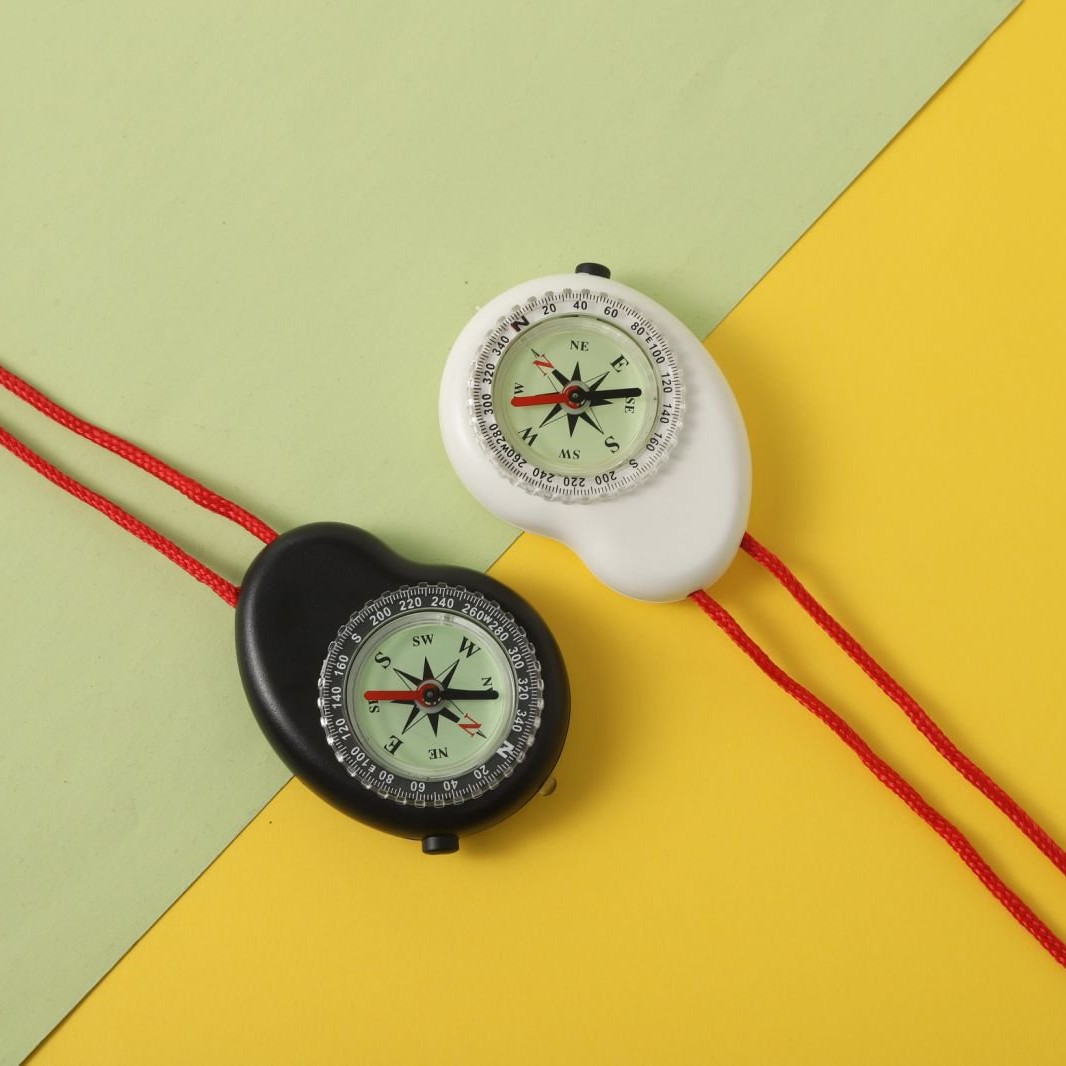 Mini Outdoor Survival Compass  - Outdoor Adventure Guide recension och pris